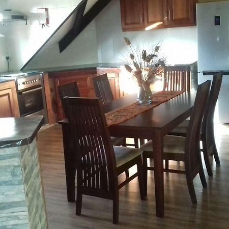 Shay Lyah Self Catering Apartman Victoria Kültér fotó