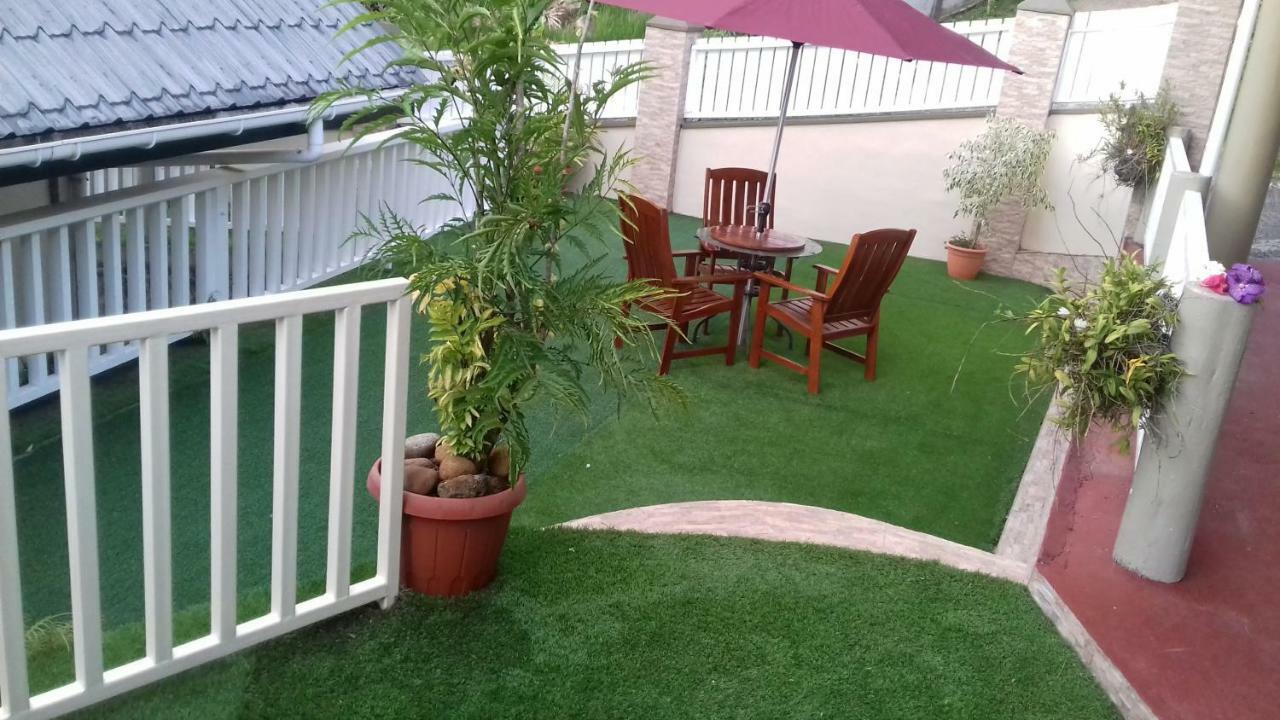 Shay Lyah Self Catering Apartman Victoria Kültér fotó