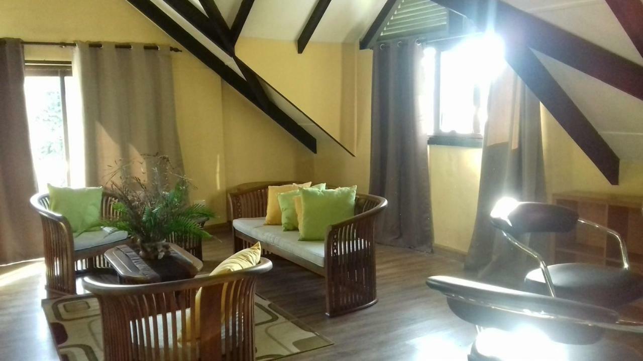 Shay Lyah Self Catering Apartman Victoria Kültér fotó